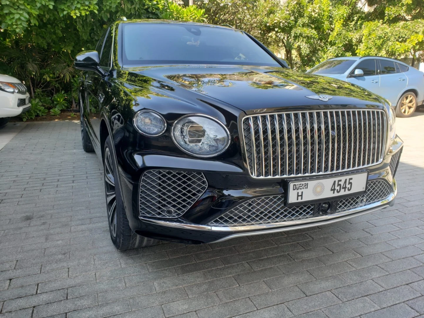 2024 Bentley Bentayga — Drive Your Dream | Car Leasing Dubai